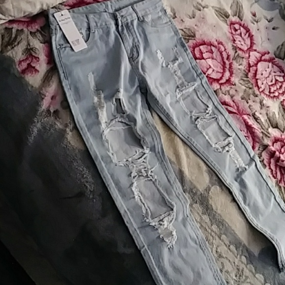 Jeans. - Picture 2 of 4